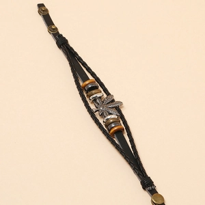 Bracciale multistrato in pelle intrecciata con ciondolo a foglia argento e perline