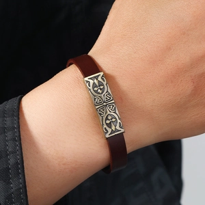 Vintage punk leather bracelet with embossed silver metal plaque for men and women