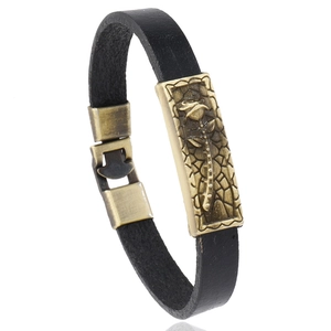 Bracelet Vintage en Cuir de Vachette pour Hommes Femmes Alliage Rose Relief Floral Charme Style Punk Rétro Bijoux Cadeau