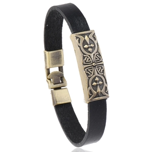 Punk Retro Cowhide Leather Bracelet With Alloy Celtic Cross Embossed Metal Plate Vintage Gothic Wristband Jewelry For Men Women