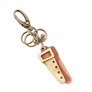 Vintage Punk Bronze Saw Keychain Genuine Cowhide Leather Bag Pendant Retro Alloy Saw Tool Keychain For Car Men Women Gift