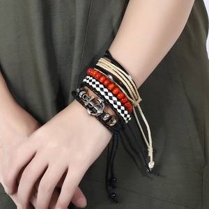Set bracciali multistrato in pelle vintage con ciondolo ancora in argento e perline