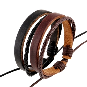 Bracciale in Pelle Intrecciata Multistrato Fatto a Mano Vintage per Uomo Donna Gioielli con Bracciale in Corda Regolabile Punk Retrò