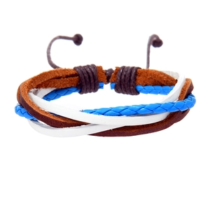 Mehrlagiges geflochtenes Lederarmband in Blau Braun Weiß mit verstellbarem Knotenzug