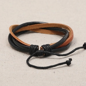 Bracelet multicouche en cuir tressé à la main pour hommes en style vintage noir et brun
