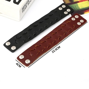 Bracelet large en cuir tressé style punk noir et rouge-brun avec boutons-pression en métal