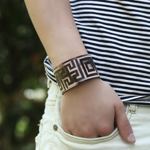 Bracelet manchette large punk rétro en bronze avec motifs géométriques pour homme