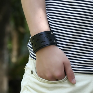 Men's retro multilayer black leather bracelet with diamond cutouts and metal rivets