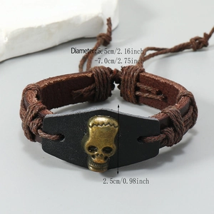 Bracelet en cuir marron tressé à la main avec crâne en bronze et cordon réglable