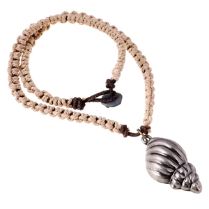 Retro Woven Cowhide Necklace For Men Vintage Seashell Alloy Pendant Punk Style Handmade Leather Jewelry Accessory Gift