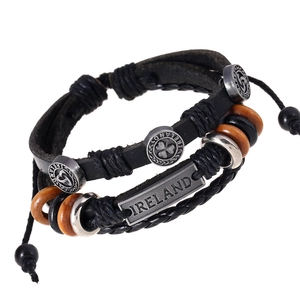 Bracciale in Pelle di Vacchetta Intrecciata Multistrato Punk Retrò per Uomo Donna Irlanda Trifoglio Nodo Celtico Regolabile Gioielli in Lega Corda di Canapa