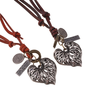 Retro Handmade Hollow Heart Pendant Leather Rope Necklace Unisex Vintage Engraved Alloy Charm Sweater Chain Jewelry Gift