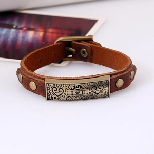 Vintage brown leather multilayer bracelet with engraved bronze heart plaque for men