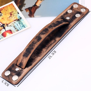 Bracelet punk en cuir marron vintage avec finition antique et boutons pressions 24,5x4,5cm