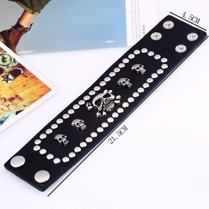 Punk Vintage breites Lederarmband in Schwarz mit Totenköpfen und Druckknopfverschluss