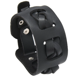 Schwarzes Lederarmband im Gothic-Punk-Stil mit gewebten Details und Metallnieten