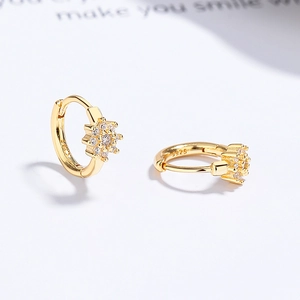 Boucles d'oreilles créoles tournesol en argent 925 plaqué or avec zircons blancs brillants
