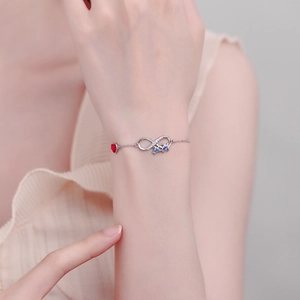 Bracelet infini en argent 925 avec pierres bleues et breloque coeur rouge