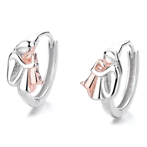 Orecchini in argento 925 con design astratto bicolore in argento e oro rosa