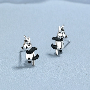 Orecchini a perno panda in argento sterling 925 con smalto nero e bianco lucido