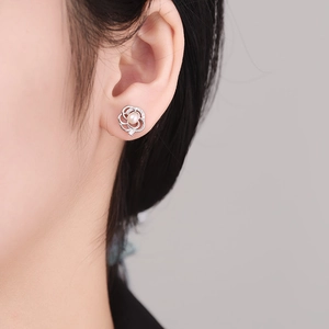 Elegante 925 Sterling Silber Kamelienblüten Ohrringe mit Perle und Diamanten Akzenten