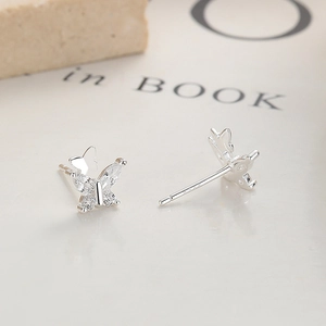 Eleganti orecchini a farfalla in argento S925 con scintillanti pietre di zircone cubico