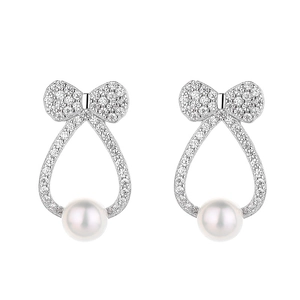 Elegant 925 silver bow stud earrings with sparkling pavé zircons and white round pearls
