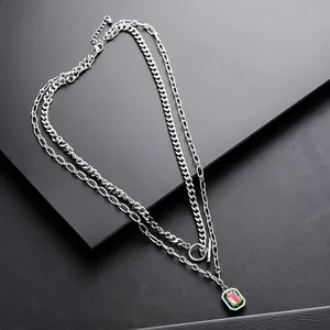 Collier Double Couche en Acier Inoxydable pour Hommes Femmes Pendentif Rectangulaire en Zirconia Multicolore Bijoux Hip Hop