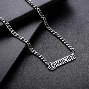 Collier Pendentif Lettre en Acier au Titane Hip Hop pour Hommes Femmes Chaîne Cubaine Argentée Minimaliste Bijoux Streetwear