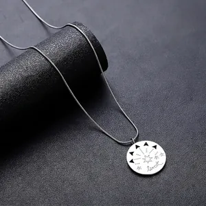 Collier Pendentif Disque Luck Étoile en Acier Titane Argent Couleur Alliage Chaîne Serpent Bijoux de Mode pour Hommes Femmes