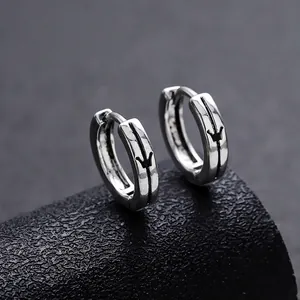 Silver Plated Vintage Crown Pattern Men Huggie Hoop Earrings Hip Hop Punk Style Geometric Earrings For Men Jewelry Gift