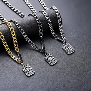 Collier Pendentif Plaque Hip Hop Alliage d'Acier au Titane Géométrique Imprimé de Lettres Good Luck Bijoux pour Hommes Femmes