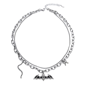 Collier double couche punk en acier inoxydable avec pendentif chauve-souris et os