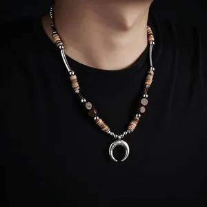 Collier Pendentif Lune Style Ethnique Rétro Pour Hommes Femmes Perles En Bois Alliage Croissant Charme Bijoux Street Style