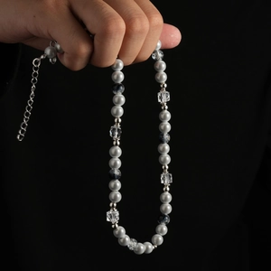 Collier de perles en acier titane avec perles de marbre bleu pour hommes et femmes