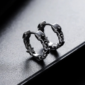 Boucles d'oreilles créoles étoiles pentagramme en acier poli style rétro minimaliste