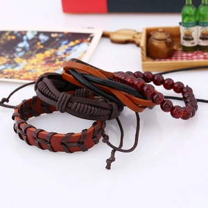 Set di bracciali in pelle intrecciata vintage da uomo con perline e cordino regolabile