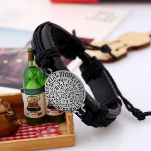 Geflochtenes Vintage-Lederarmband mit silbernem Traum-Anhänger in kreativem Dekor