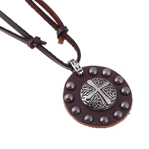 Vintage Punk Cross Cowhide Leather Pendant Necklace For Men Women Antique Silver Alloy Rivet Embossed Adjustable Long Chain Jewelry
