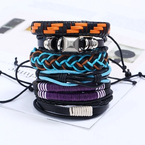 Set de 6 bracelets punk en cuir multicouches avec cordons tressés et détails en métal