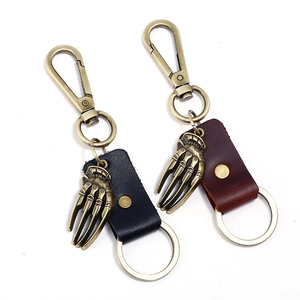 Vintage Punk Skeleton Hand Keychain Genuine Leather Zinc Alloy Retro Industrial Style Car Key Ring For Men Women Gift