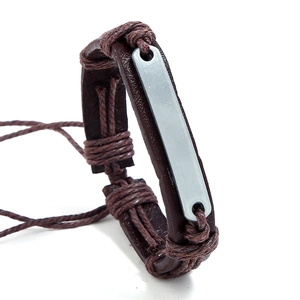Bracelet Tressé en Cuir de Vachette Vintage pour Hommes Avec Plaque Métallique en Alliage de Zinc Réglable Fait Main