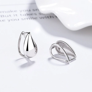 Minimalist 925 sterling silver teardrop earrings with a polished finish for women