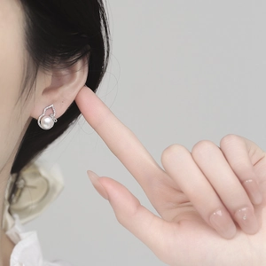 Elegant 925 sterling silver gourd pearl stud earrings with sparkling cubic zirconia