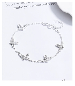 Detailansicht des S925 Sterlingsilber Schmetterling-Armbands mit Feingehaltstempel