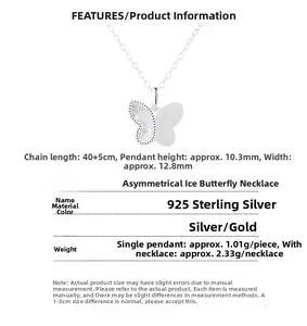 Détail du pendentif papillon en argent 925 avec texture d'aile effet glace pilée