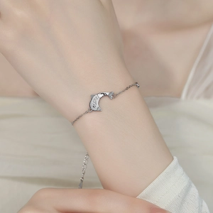 925 silver dolphin bracelet with LOVE engraving and adjustable chain on wrist