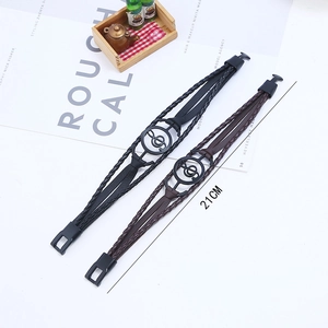Set di bracciali in pelle intrecciata nera e marrone con ciondolo nota musicale in metallo