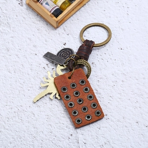 Handmade retro braided leather keychain with vintage bronze scorpion and gecko pendant