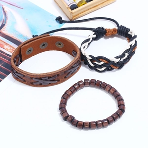 Retro DIY 3-piece men's bracelet set with braided leather and wooden beads
